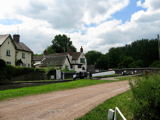 The Navigation Inn at Greensforge on the Staffs and Worcs Canal