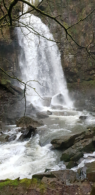 Melincourt Waterfall