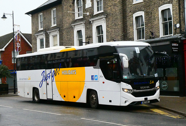 Belle Coaches (Shreeve) BC17 BEL in Newmarket - 23 Dec 2021 (P1100280)