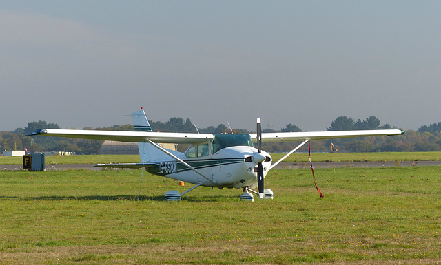 G-BSDW at Solent Airport - 5 October 2018