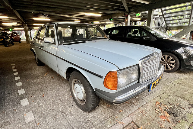 1978 Mercedes-Benz 220 D