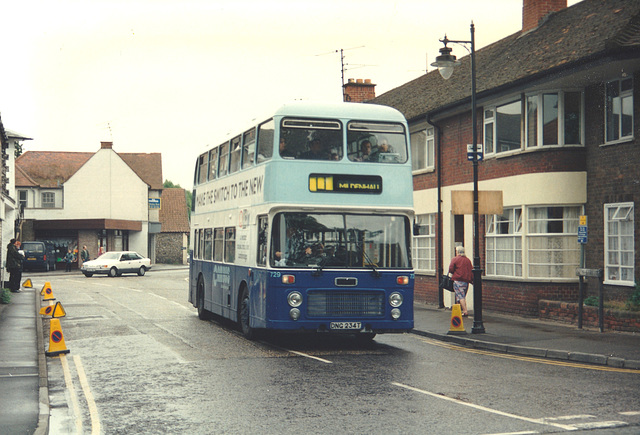 Cambus Limited 729 (DNG 234T) in Mildenhall – 27 May 1995 (266-32) Cambus Limited 729 (DNG 234T) in Mildenhall – 27 May 1995 (266-32)