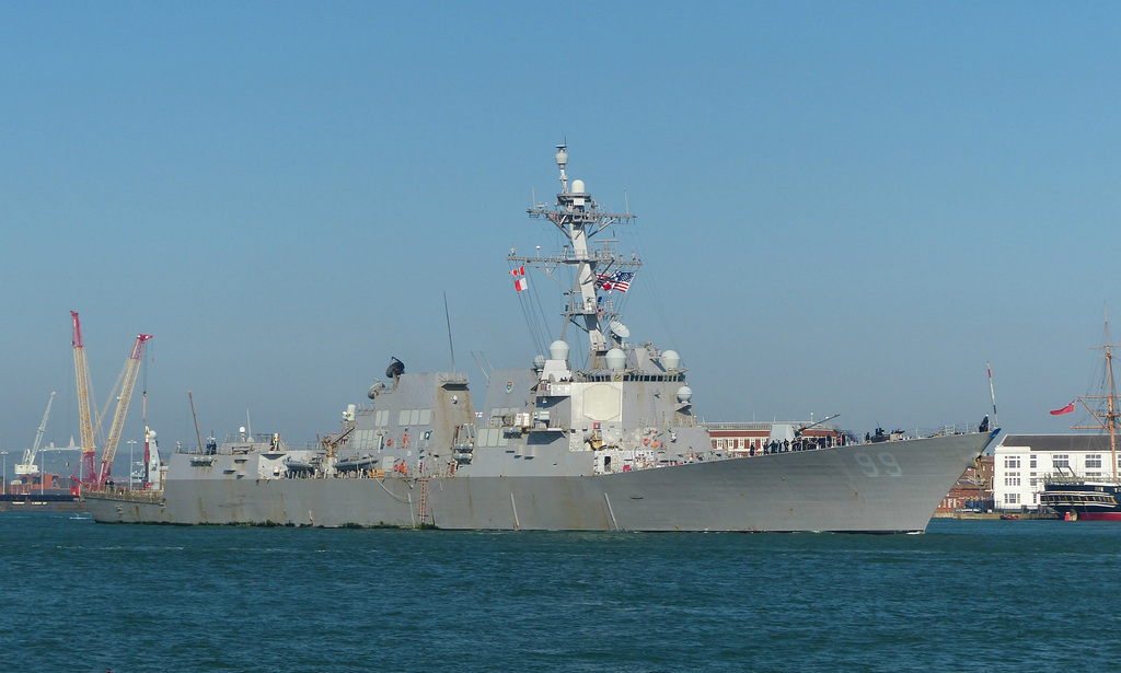 The USS Farragut leaving Portsmouth (3) - 10 October 2018