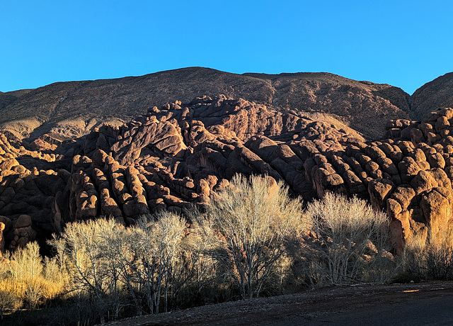 Paysage rocheux des gorges du Dadès (Maroc)