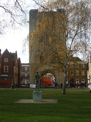 A scupture of St. Edmund, The Norman Tower and a Mulleys bus in Bury St. Edmunds - 25 Nov 2018 (DSCF5585)