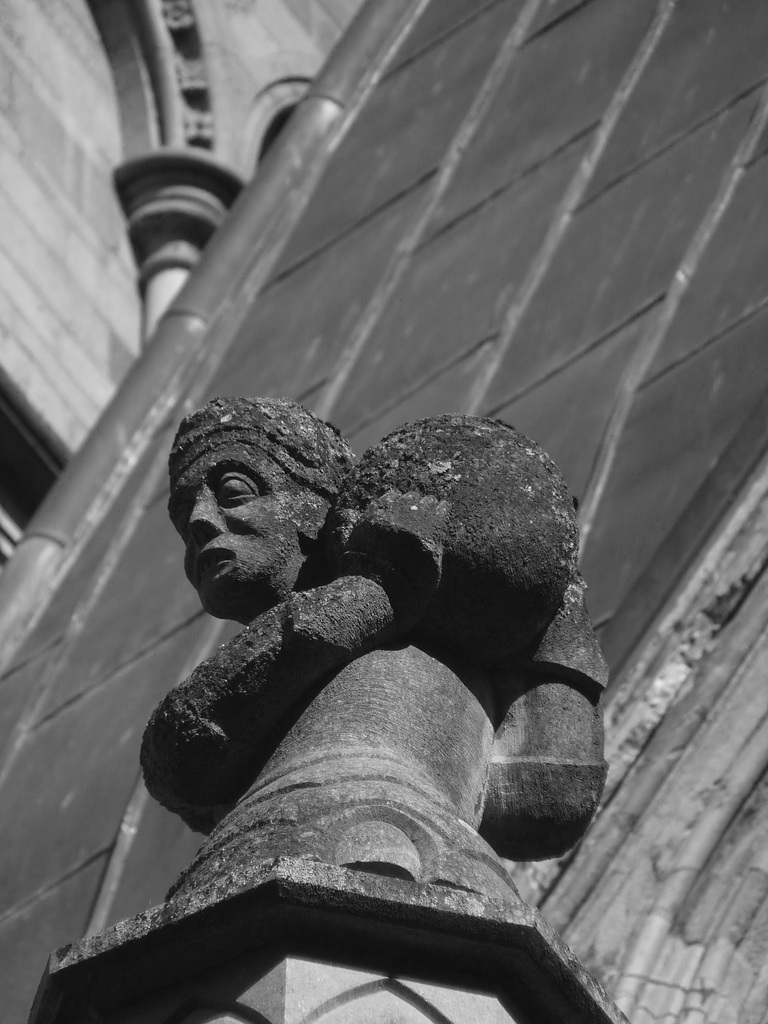 Carving on Nidaros Cathedral (Grayscale)