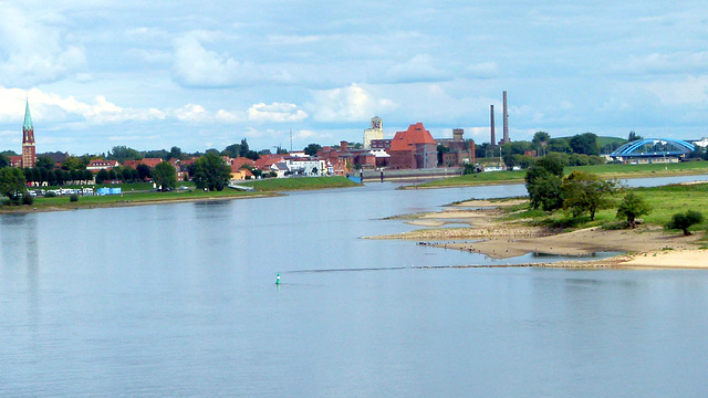 Wittenberge an der Elbe, aus dem fahrenden Bus.