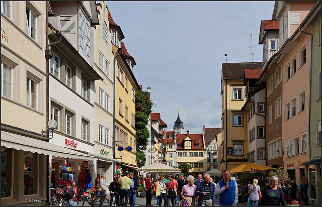 Reges Treiben in der Flaniermeile von Lindau