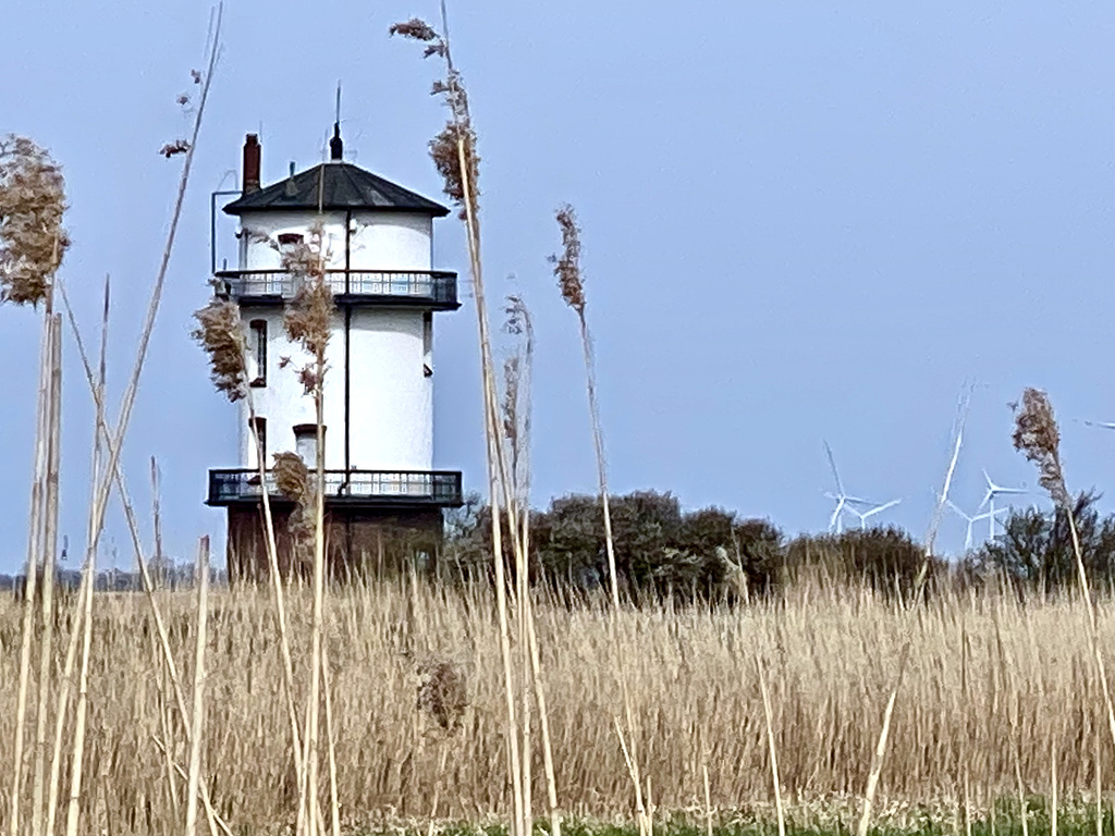 Der alte  Baljer Leuchtturm   (pip)