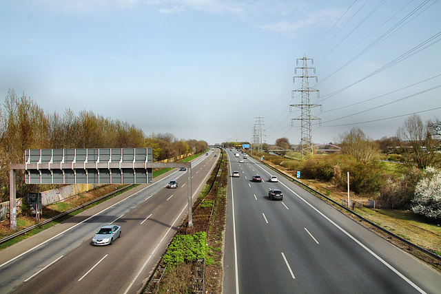 Blick auf die Autobahn A42 (Oberhausen-Osterfeld) / 8.04.2018