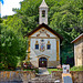 Vallouise : Presbitère : una piccola chiesa  nel centro del paese