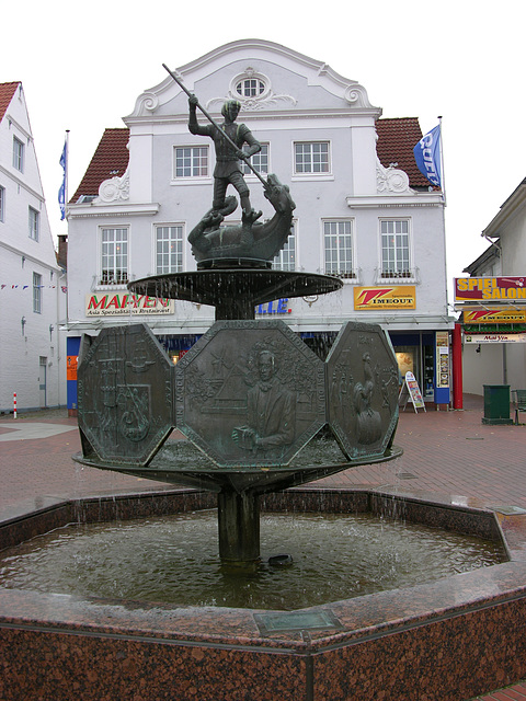 St. Georg-Brunnen am Marktplatz in Heide