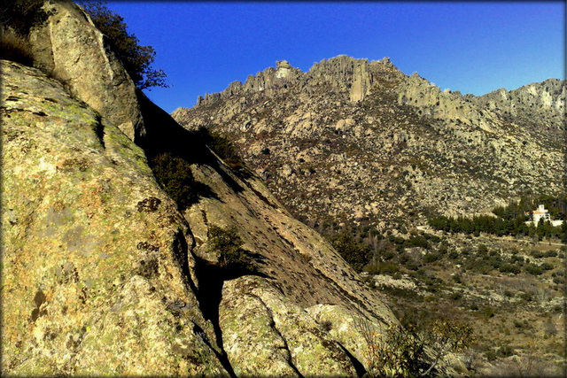 Sierra de La Cabrera granite. PLEASE STAY, DON'T RUN AWAY!!!