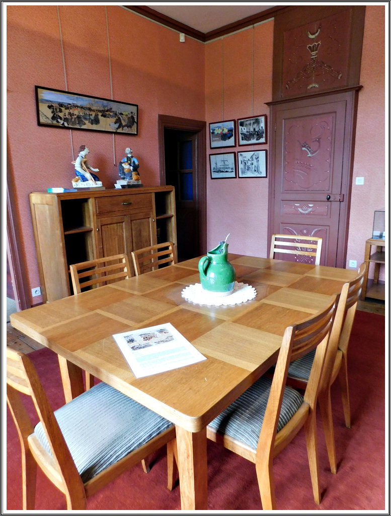 Salle à manger du musée Yvonne Jean-Haffen à Dinan (22) (La grande vigne)