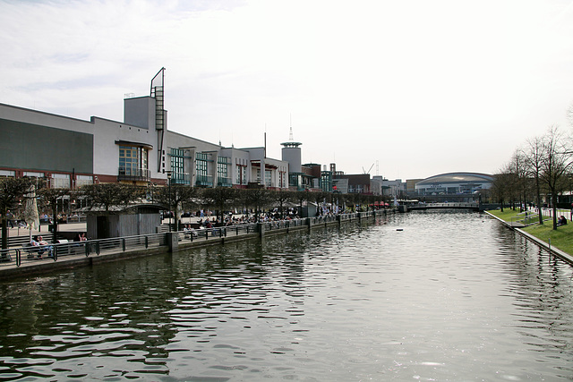 Wasserachse an der CentrO-Promenade (Neue Mitte, Oberhausen) / 8.04.2018