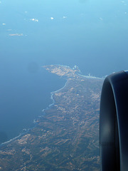 Auf dem Edelweissflug WK 284 von Zürich nach Funchal Madeira, über Portugal bei Peniche. Fotografiert aus einer Flughöhe von 11580 Metern.