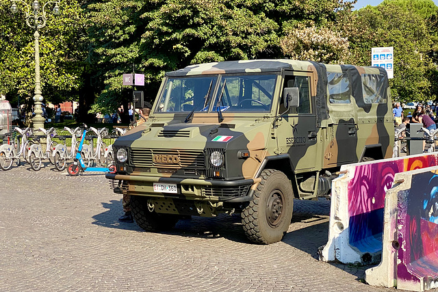 Verona 2021 – Italian army vehicle