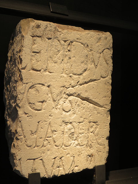 Musée archéologique de Zadar : CIL III, 2925, p. 1635, 2273.