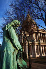 Statut de l'architecte Jules Hardouin-Mansart . Jardin des Invalides