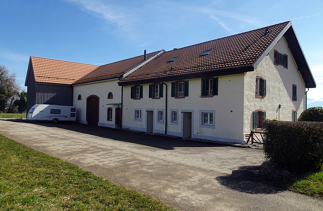 Umgebautes Bauernhaus in der nähe von Rolle-VD