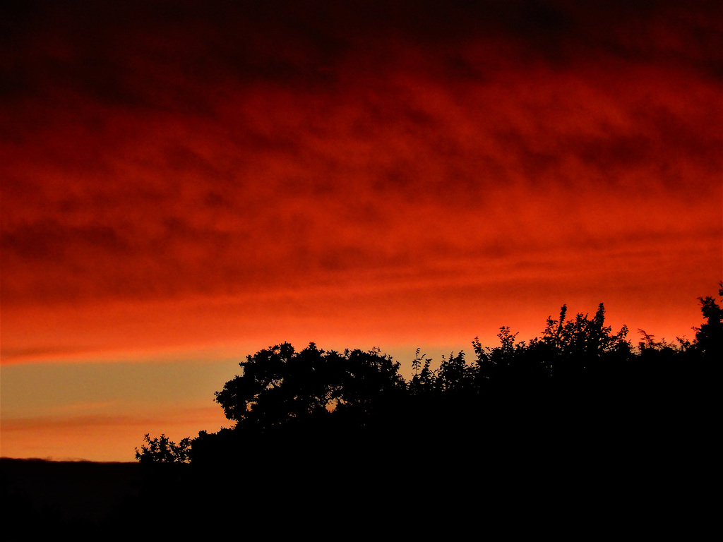 ciel d'hier soir au coucher du soleil