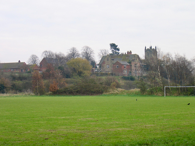 Remains of a medieval home (Kingsbury Hall) and the Church of St Peter & St Paul, Kingsbury