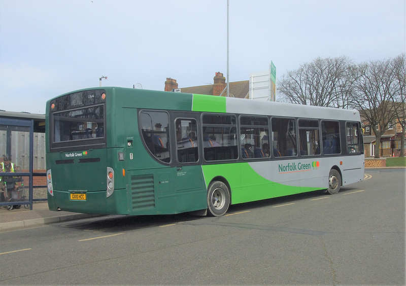 DSCF8837 Stagecoach East (Norfolk Green) GX10 HCC