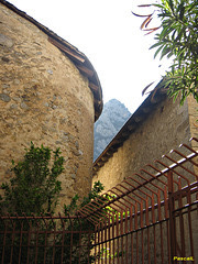 la montagne prisonnière ! la montagne prisonnière !