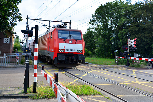 Engine 189023-5 at Kleverlaan crossing