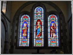 Les vîtraux de l'église d'Yvignac La Tour (22)