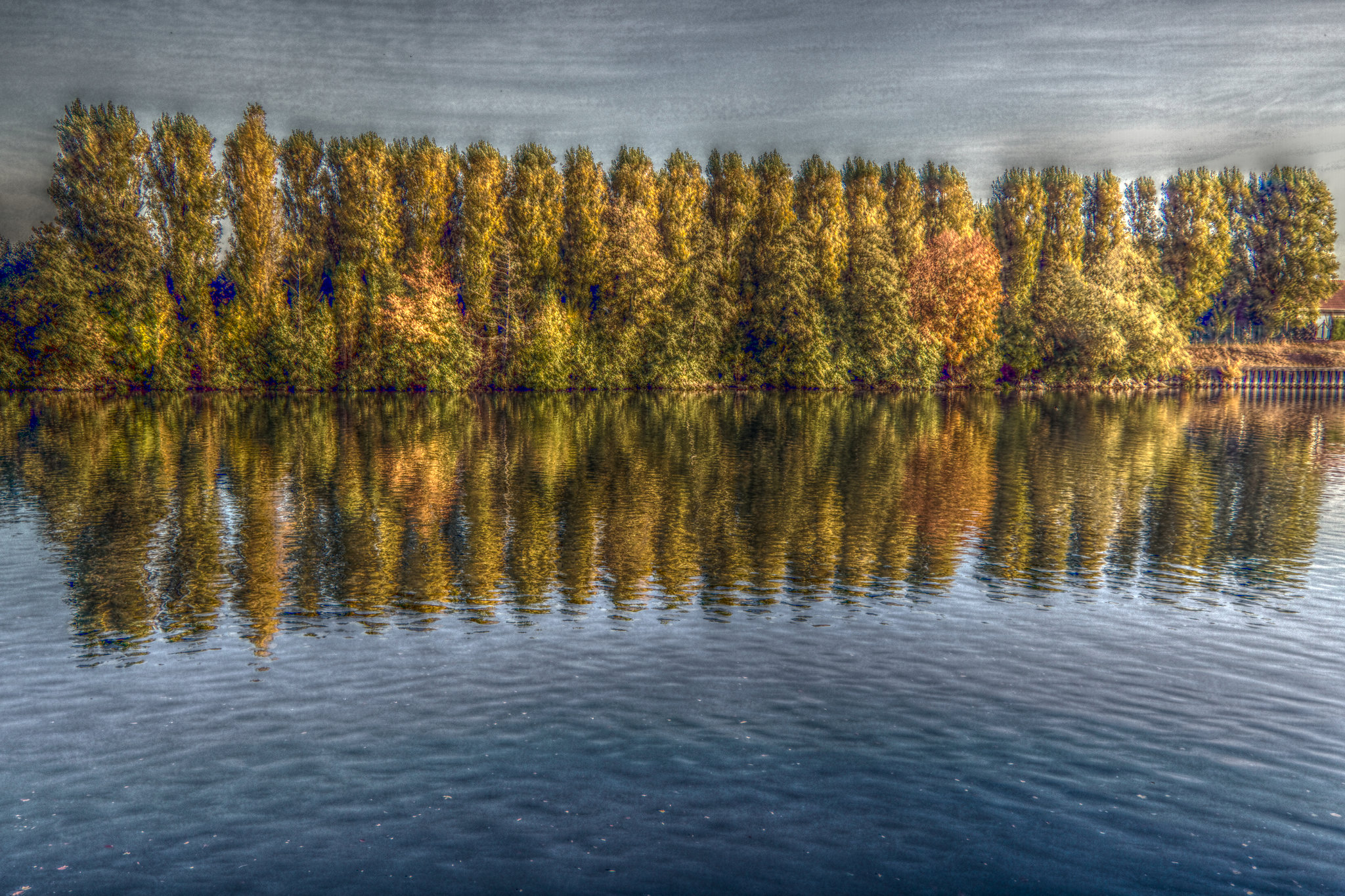 untitled pregamma 1 mantiuk06 contrast mapping 0.1 saturation factor 0.8 detail factor 12.8