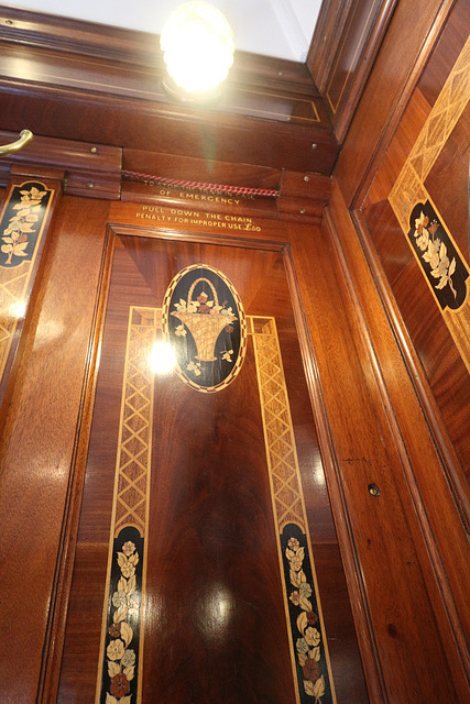 "Golden Arrow" dining train, Bluebell Railway