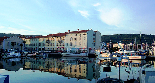 SI - Izola - Morgenspaziergang am Hafen