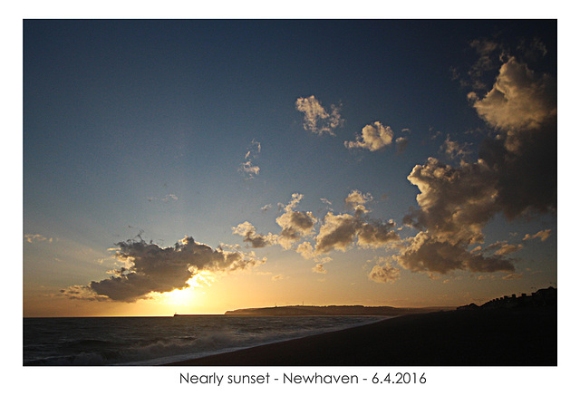 Nearly sunset - Newhaven - 6.4.2016