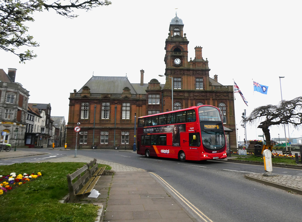 HBM: First Eastern Counties Buses 37024 (YJ06 XKN) in Great Yarmouth - 29 Mar 2022 (P1110088)