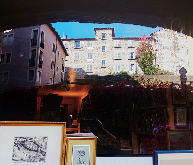 £ Retail Therapy £ - Antiques!