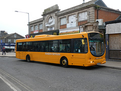 Sanders Coaches HF54 HHM in Great Yarmouth - 29 Mar 2022 (P1110182)