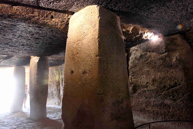 Antequera - Dolmen de Menga