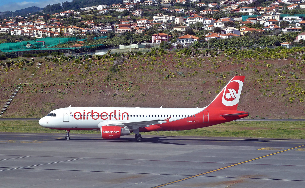 Ankunft auf Madeira ein A320-314 der airberlin