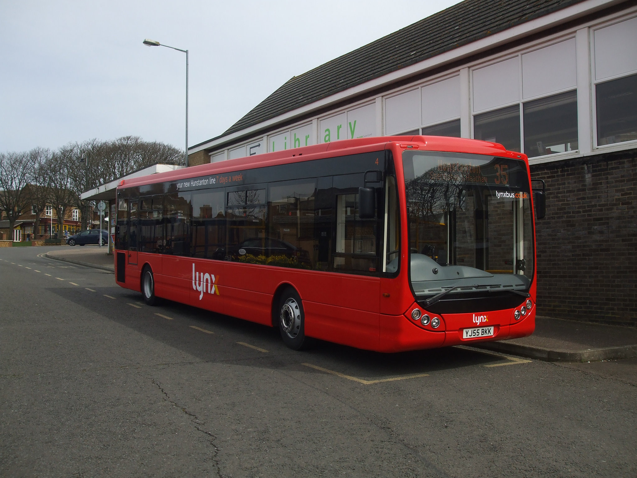 Lynx (Coastal Red) 4 (YJ55 BKK) in Hunstanton - 12 Apr 2015 (DSCF8840)