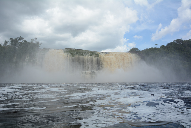 Venezuela, Canaima, Vadaima Waterfalls