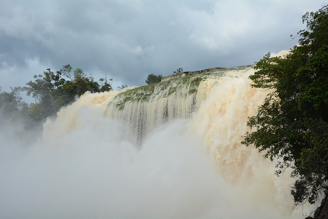 Venezuela, Canaima, Vadaima Waterfalls