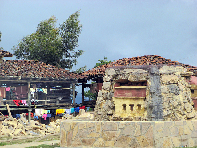 San Bartolo main square and fountain 4