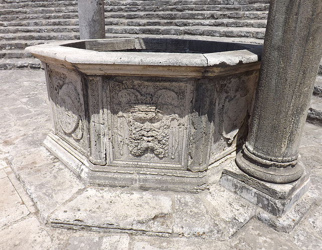 Renaissance Well from the Theatre of the Sanctuary of Fortuna Primigenia in ancient Praeneste / modern Palestrina, June 2012