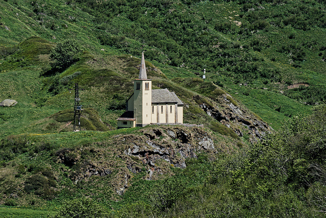 The little church of Riale