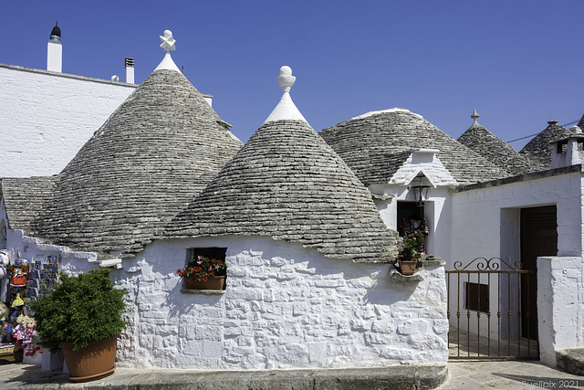 'Trulli' in Alberobello (© Buelipix)