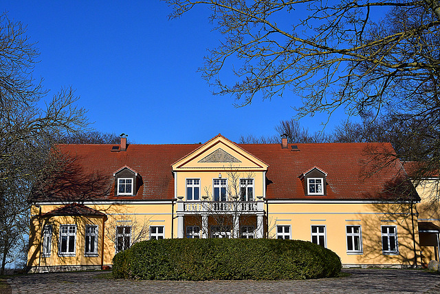 Friedrichsruh, Gutshaus