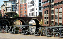 Stadthausbrücke und Ellerntors-Brücke