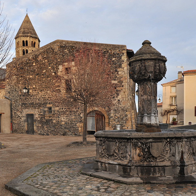 Fontaine Renaissance de St-Saturnin