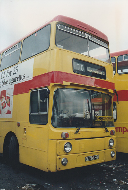 Bee Line Buzz Company 722 (NRN 382P) at the Miall Street yard in Rochdale – 22 Mar 1992 (157-22) (1)